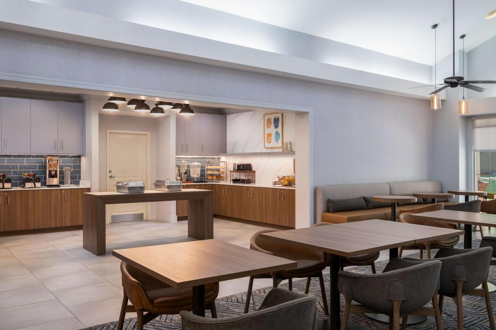 Homewood Suites Medford Exteriér fotografie
